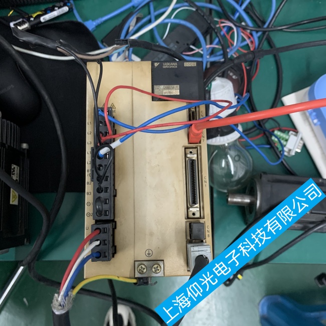 ���ݰ����C(j��)����MC2000�(q��)��(d��ng)��‌ݔ����ƽ����ϾS�����M(f��i)���g(sh��)��ԃ